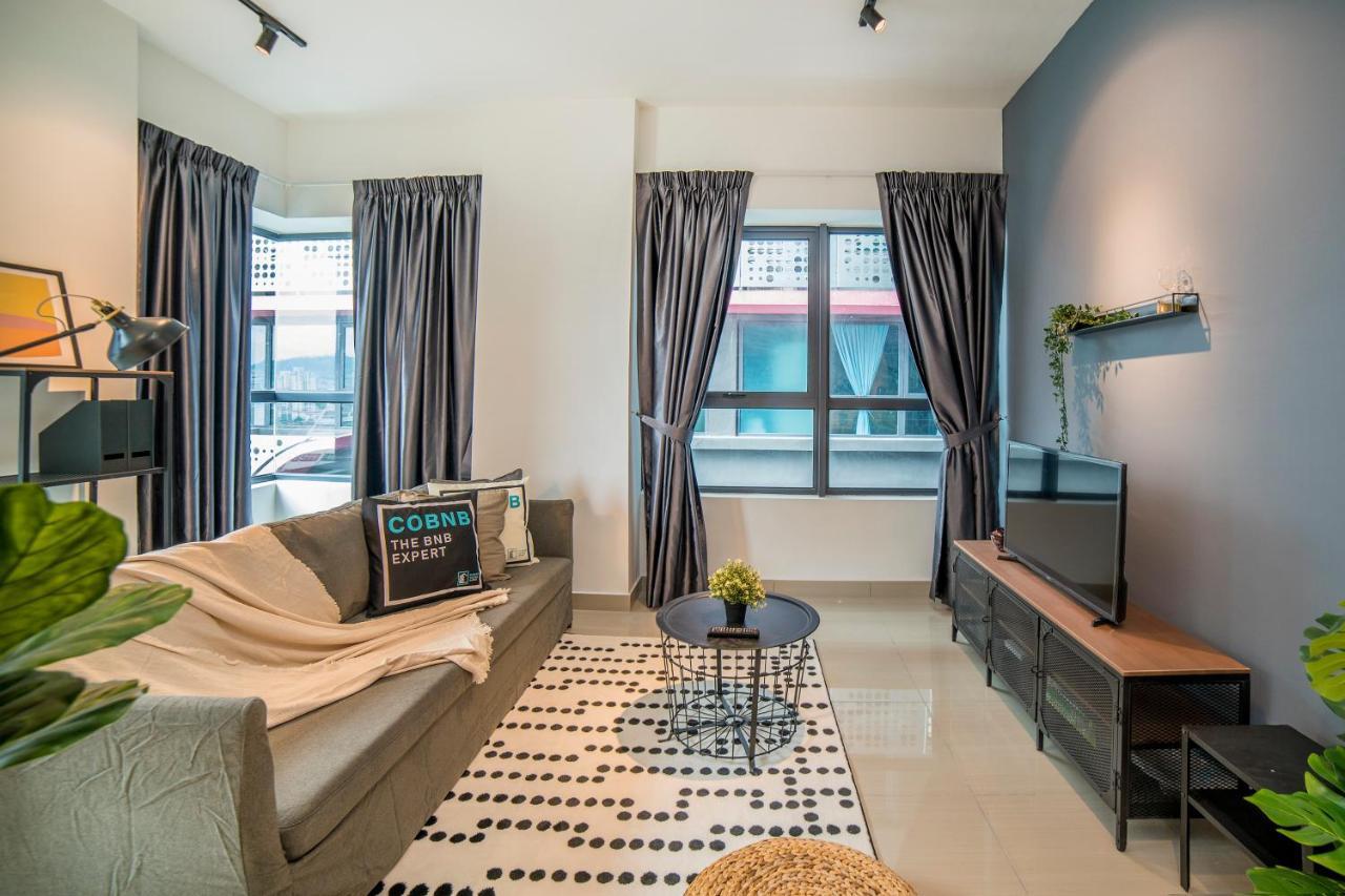 Arte Plus Klcc Designer Suites By Cobnb Куала Лумпур Екстериор снимка