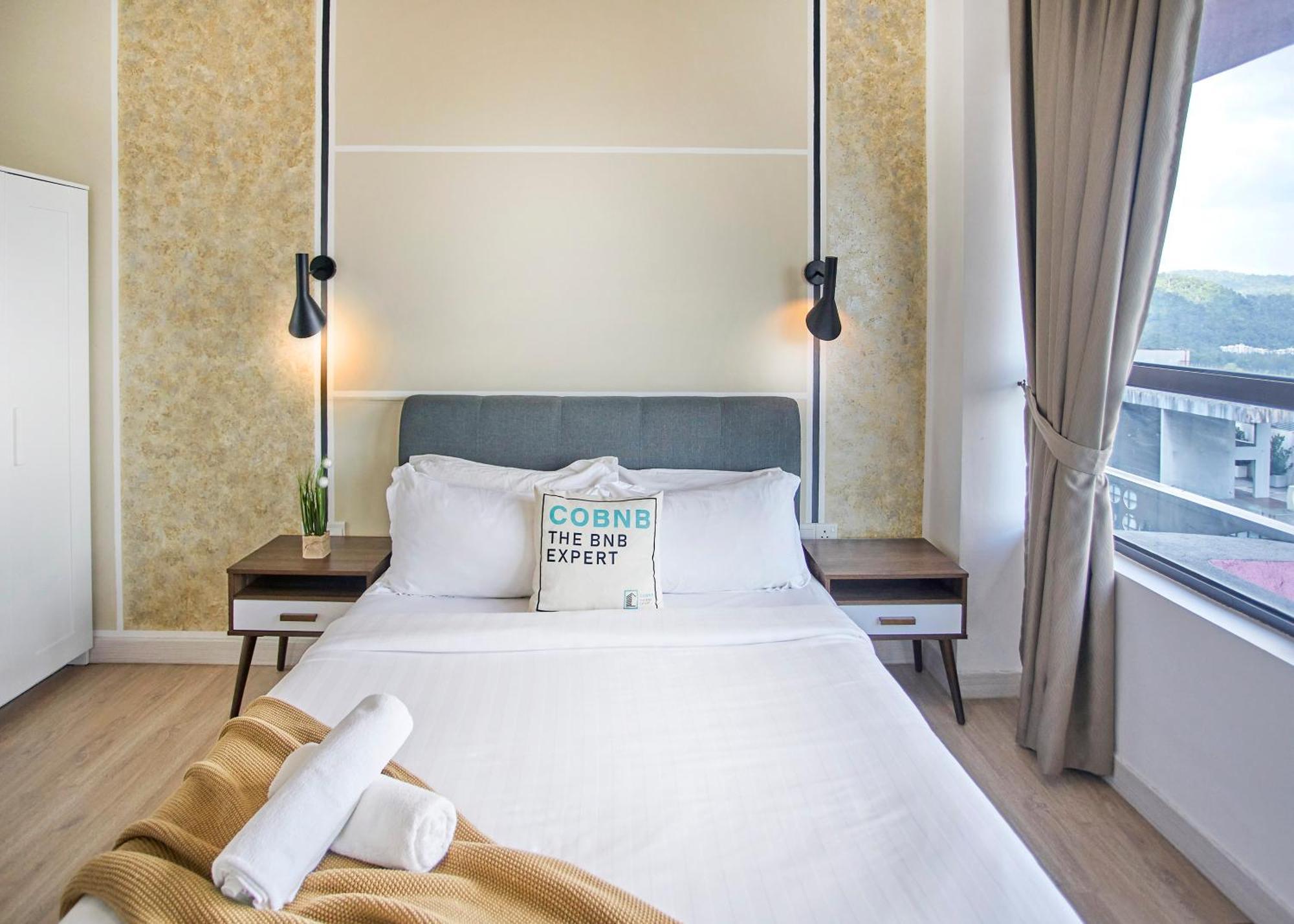 Arte Plus Klcc Designer Suites By Cobnb Куала Лумпур Екстериор снимка